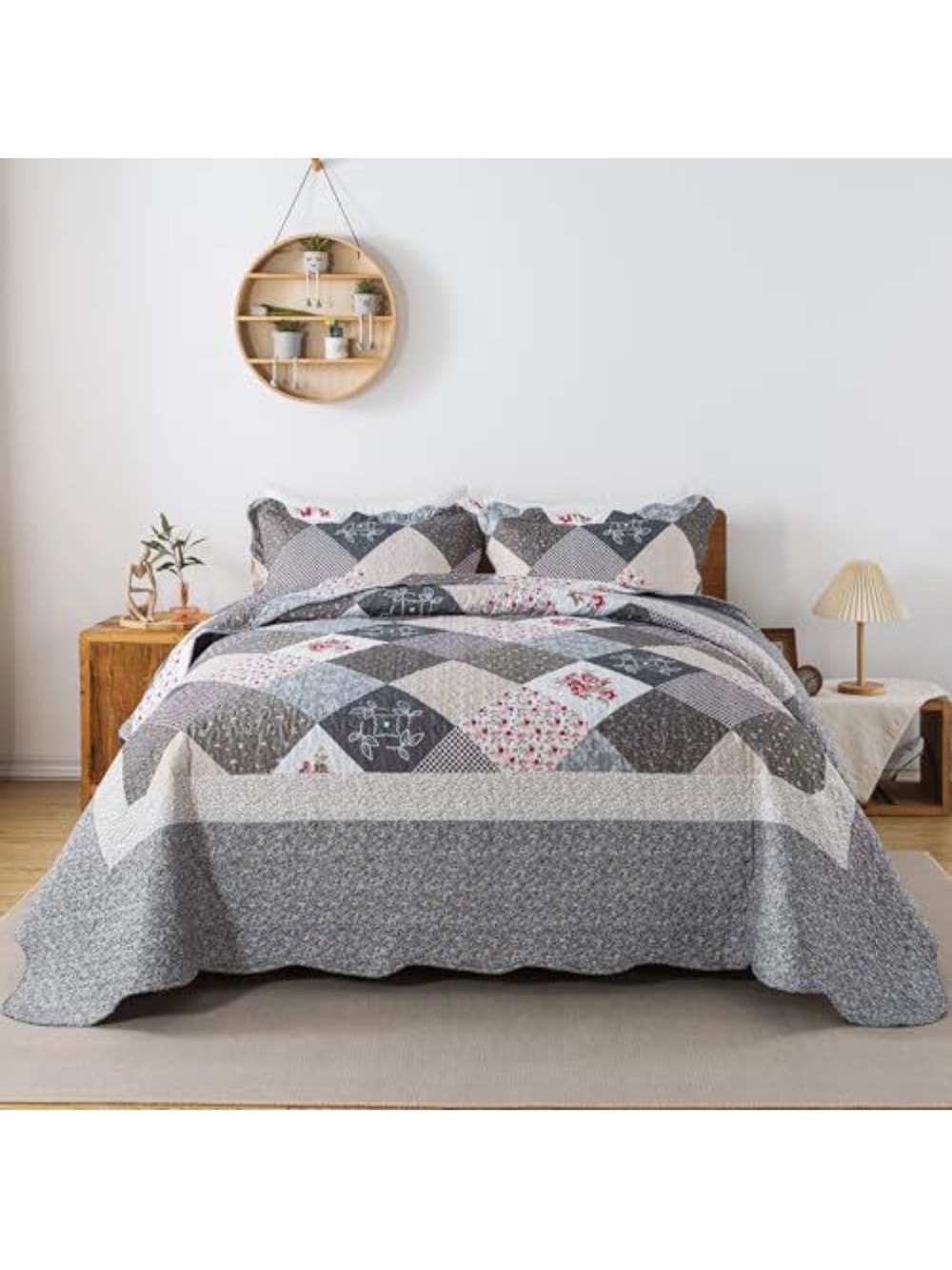 Classic Gray Patchwork Quilt Set - Neutral Bedspread with Floral Accents